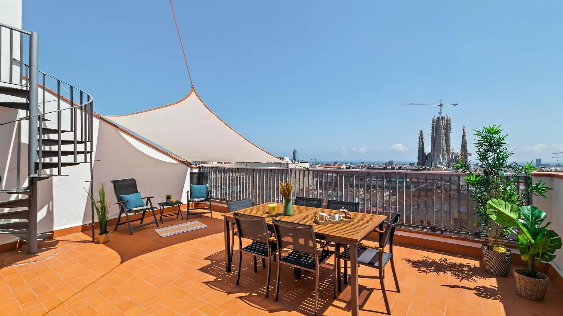 Tendency Apartments Sagrada Familia Penthouse Barselona İspanya
